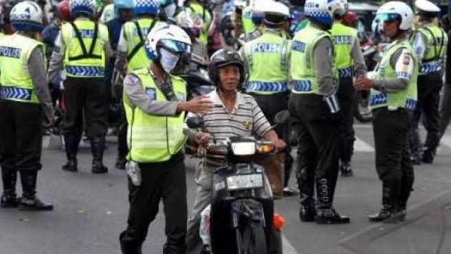 2 Polantas Dihukum Squat Jump di Tol Dalam Kota, Ditlantas Polda Metro Ungkap Alasannya