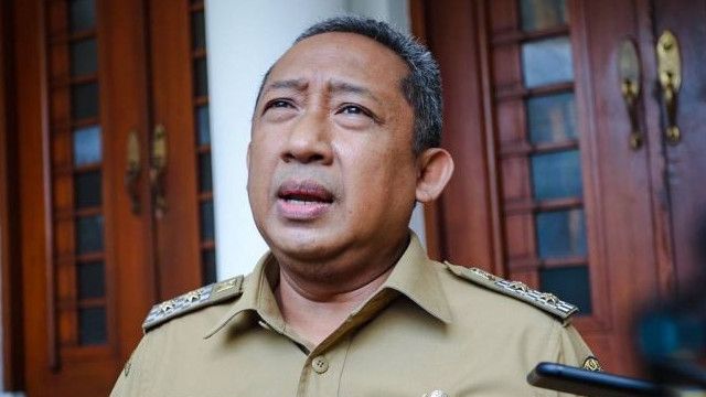 Resmi Dilantik Jadi Wali Kota, Ridwan Kamil Minta Yana Mulyana Jaga Kota Bandung Kondusif Jelang 2024