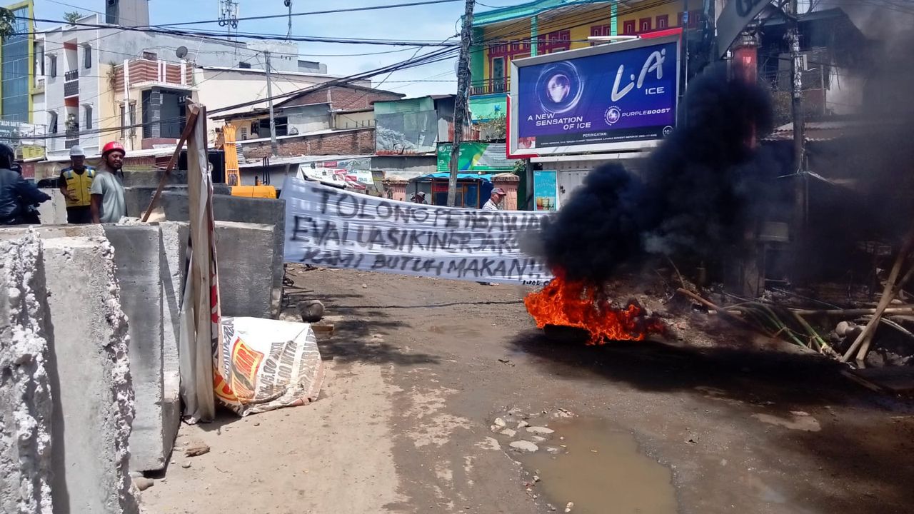 PUTR Sulsel Respons Keluhan Warga yang Blokir Jalan di Antang Makassar