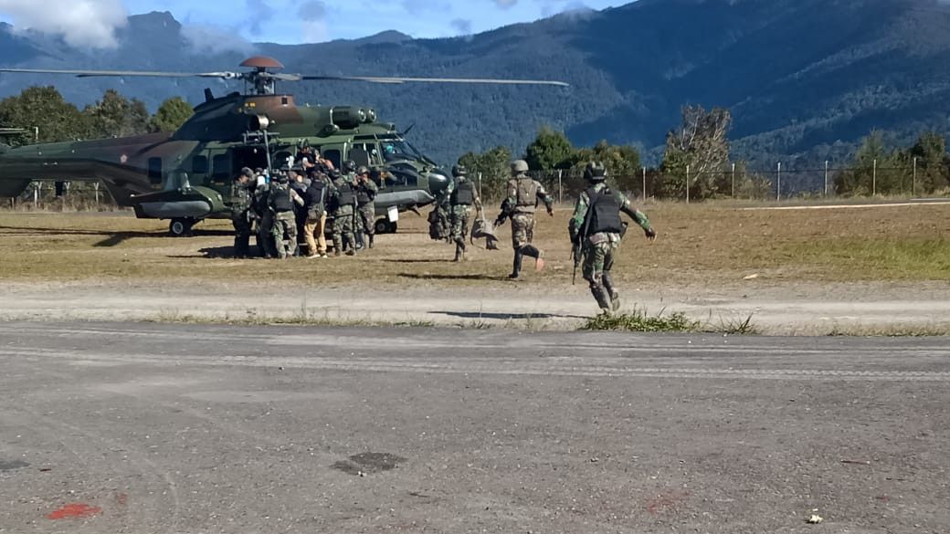 Aksi Keji KKB Papua: Tembak 2 Prajurit TNI Hingga Gugur, 1 Ditembak Usai Salat Subuh