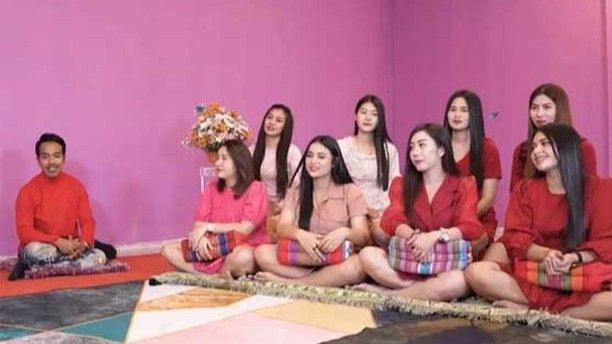 Cerita Seniman Thailand Punya 8 Istri, Sebut Semuanya Tetap Harmonis Meski Tinggal Seatap