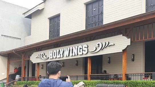 Meski Covid-19 Melonjak, Hollywings Diperbolehkan Gelar Peresmian Cabang di Bogor, Polisi Ancam Tindak Jika PPKM Dilanggar