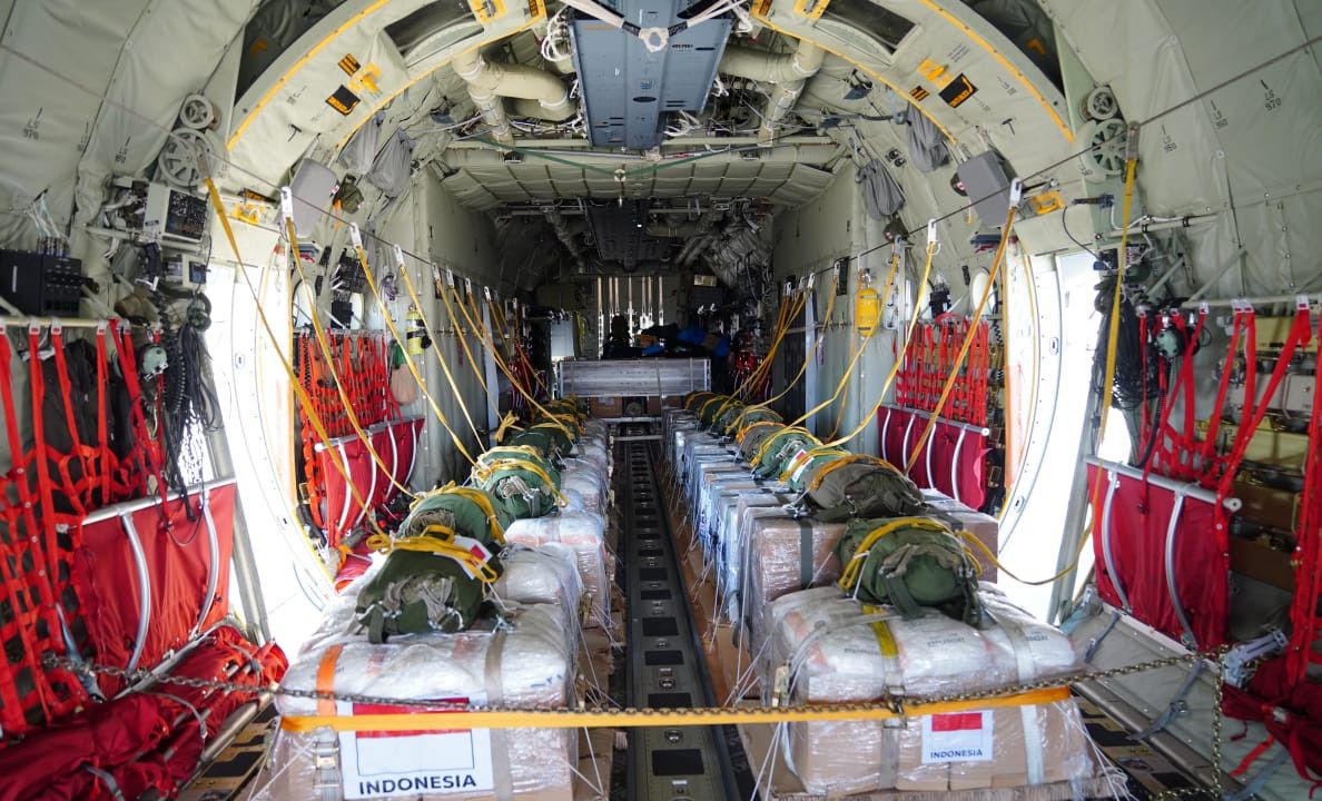 Kolaborasi dengan Yordania, Bantuan Indonesia Berhasil Dikirim ke Gaza Pakai Hercules C130 TNI AU