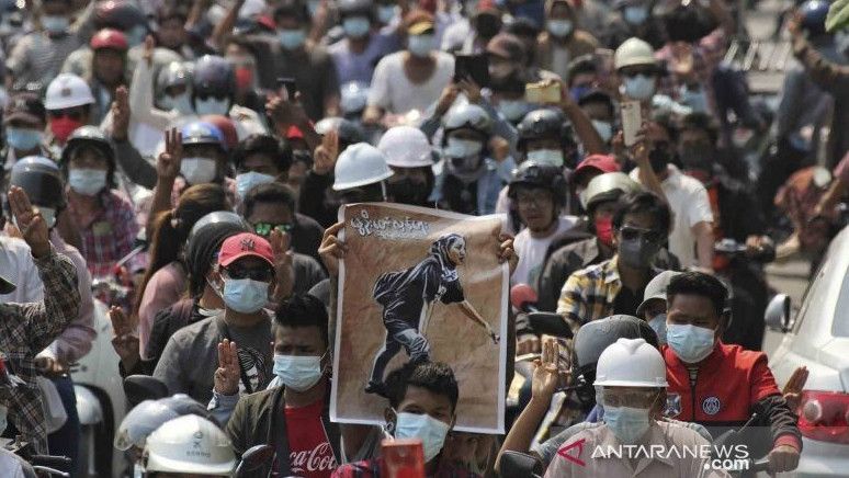 Polisi Myanmar Kabur ke India, Tolak Instruksi Tembak Demonstran