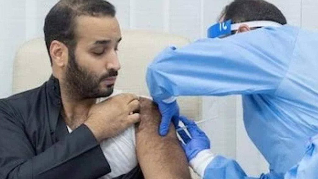Putra Mahkota Mohammed bin Salman Disuntik Dosis Pertama Vaksin COVID-19