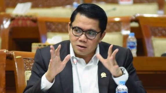 Sudah Menyesal dan Minta Maaf, PDIP Jawa Barat Minta Arteria Dahlan Dipecat