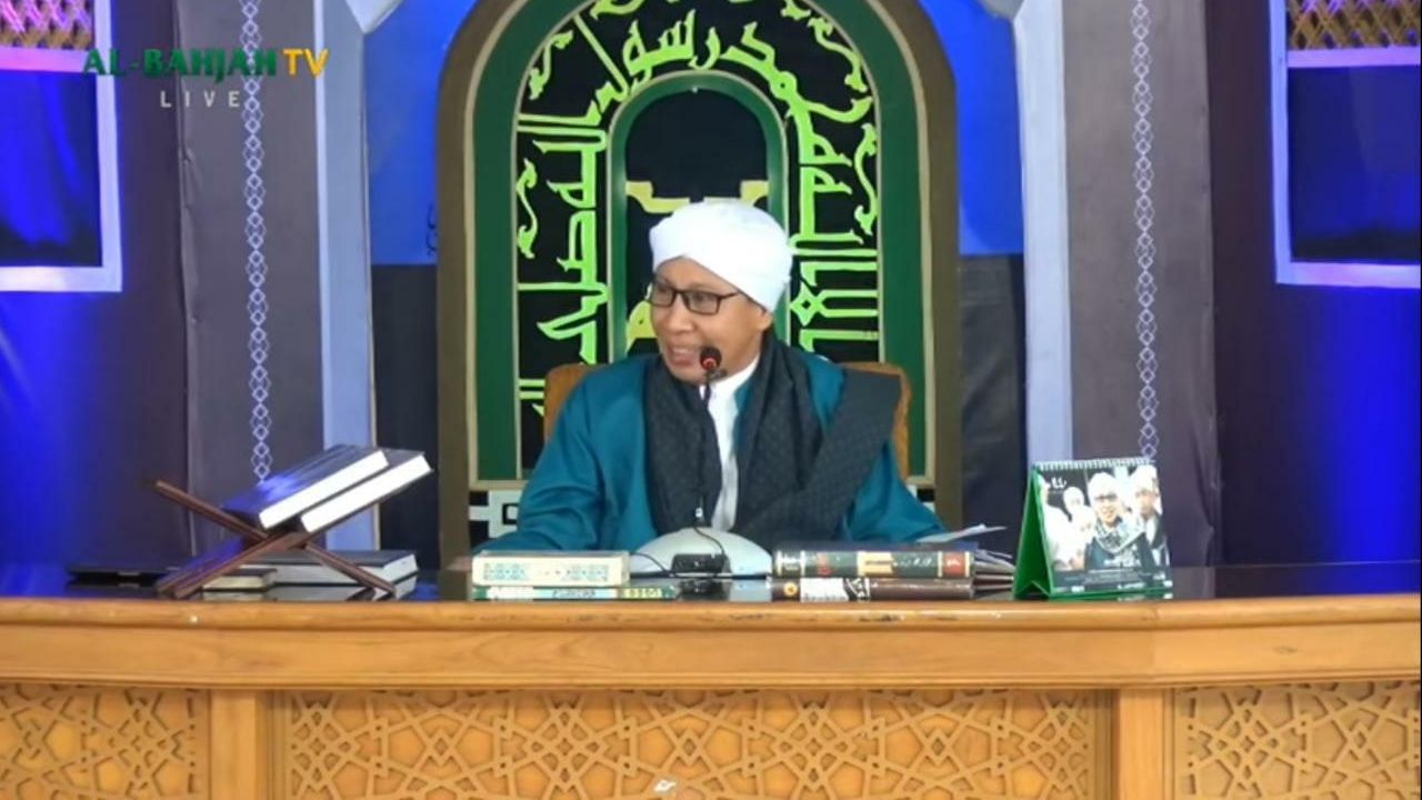 Ceramah Buya Yahya (Foto: YouTube/Al-Bahjah TV)
