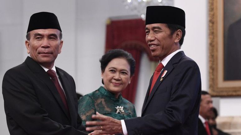 Jokowi Kumpulkan Menteri dan Kepala Lembaga Bahas Peretasan Pusat Data Nasional 2