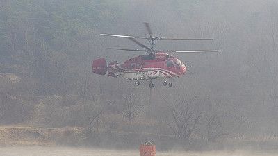 Detik-Detik Pilot Helikopter Tewas Saat Padamkan Kebakaran Hutan di Korea Selatan