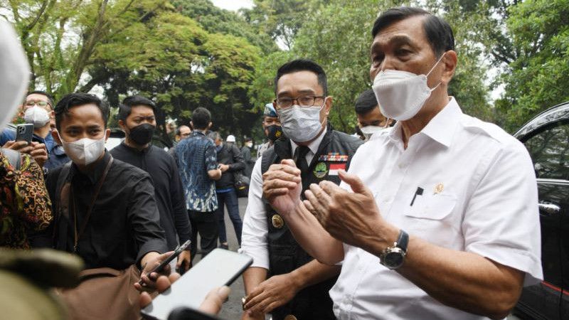 Ketemu Ridwan Kamil di Bandung, Luhut ke Warga: Kerennya Gubernur Kalian