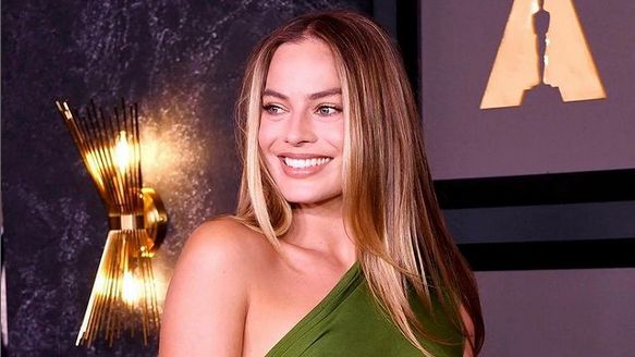 Margot Robbie Akui Sarankan Adegan Ciuman dengan Brad Pitt: Kapan Lagi Saya Mendapatkan Kesempatan Itu