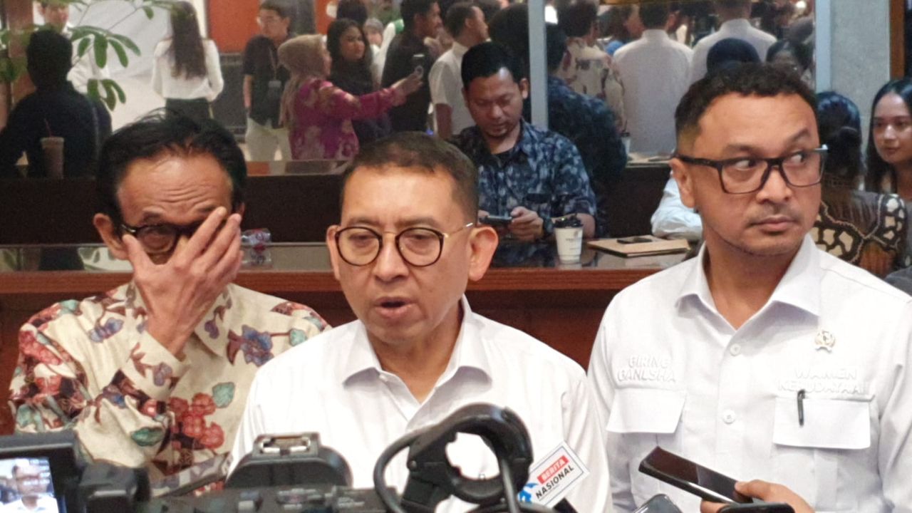 Pemerintah Tulis Ulang Sejarah dengan 