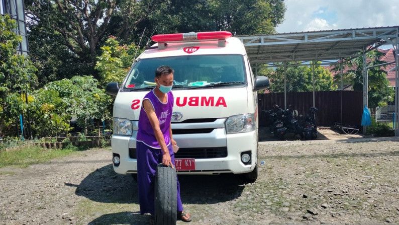 Viral Ambulans Pasien Covid-19 Dibegal 7 Pria di Perbatasan Sumsel-Bengkulu, Polisi Bergerak
