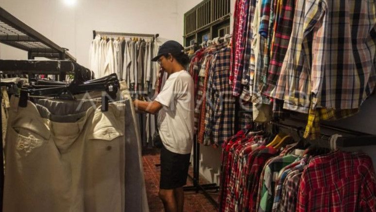 MenkopUKM Sebut Perdagangan Pakaian Bekas Impor Pukul Produk UMKM: Bahaya Kalau Produsen Dalam Negeri Mati