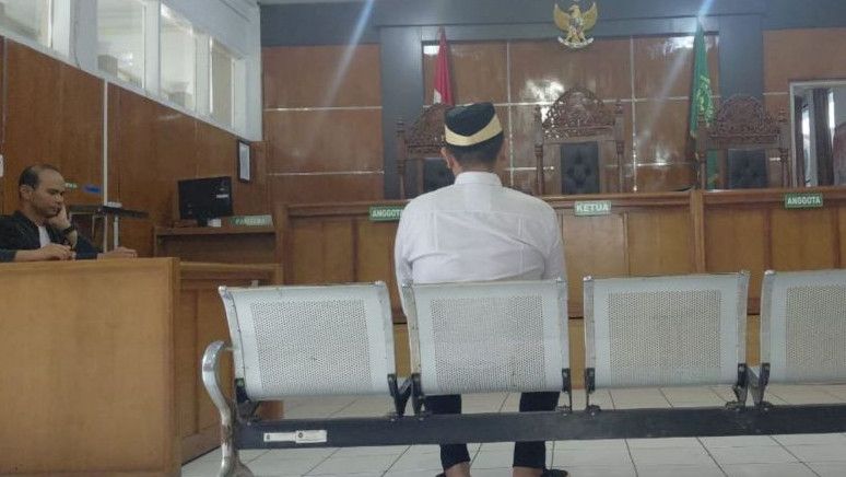 Dokter Terdakwa Kasus Asusila Terhdap Pasien di Garut Divonis 5 Tahun Penjara dan Denda Rp50 Juta
