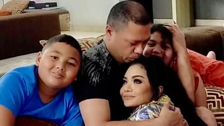 Satu Tahun Berpisah, Raul Lemos Ceritakan Perjuangan untuk Berkumpul dengan Krisdayanti dan Anak-anaknya