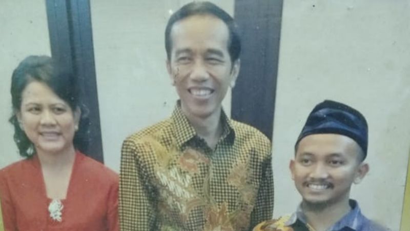 Diminta Jokowi Pulang Kampung, Ini Fakta Menarik Ainun Najib, Kader NU yang Gemar Membaca dan Tirakat Sejak Kecil