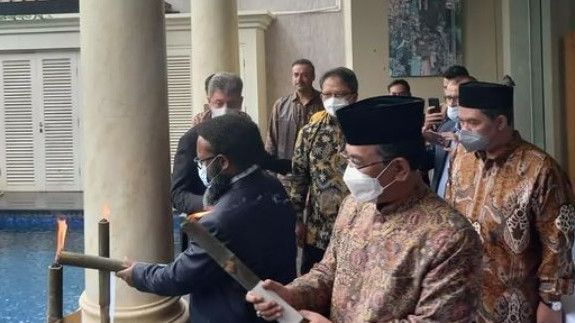 Aksi Ketum PBNU Gus Yahya yang Pernah Mesra dengan Israel Nyalakan Obor Peringatan Pembebasan Palestina