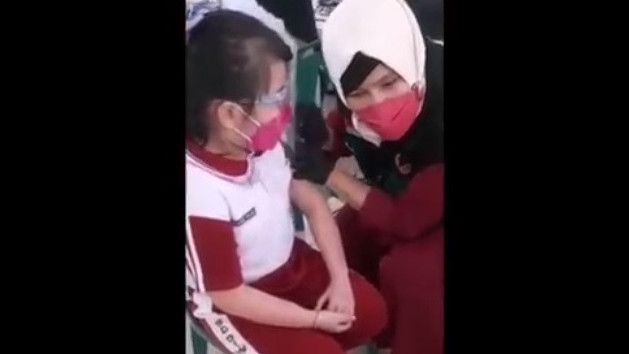 Dokter di Medan Divonis 3 Bulan Penjara Terbukti Suntikan Vaksin COVID-19 Kosong ke Anak SD