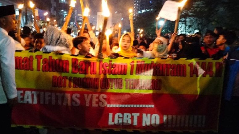 Pawai Obor Tahun Baru Islam, Warga Tanah Abang Serukan Tolak LGBT di Citayam Fashion Week