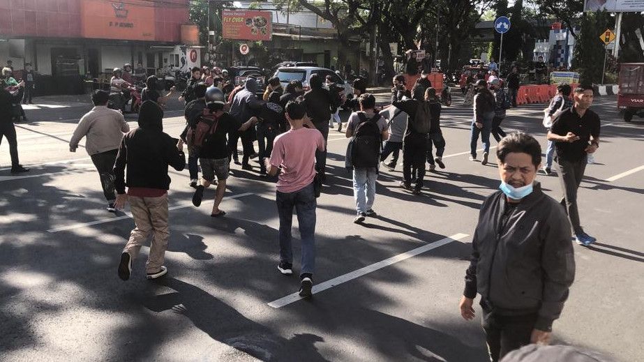 Dikira Anarko, Demonstran di Makassar Ditangkap lalu Dibebaskan karena Tuduhan Tak Terbukti