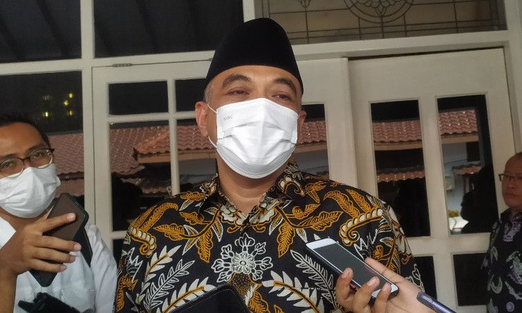 Bupati Tangerang Ahmed Zaki Iskandar Larang Warga Main Kembang Api saat Perayaan Tahun Baru 2023