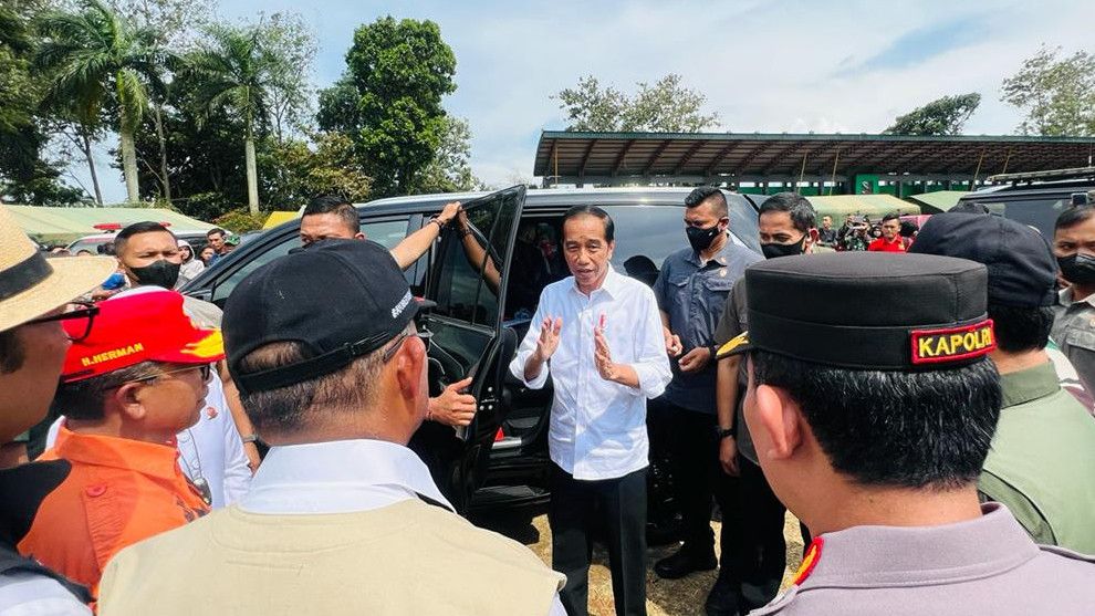 Jokowi Instruksikan Buka Akses Daerah Terisolasi Akibat Gempa Cianjur: Kalau Perlu Pakai Heli