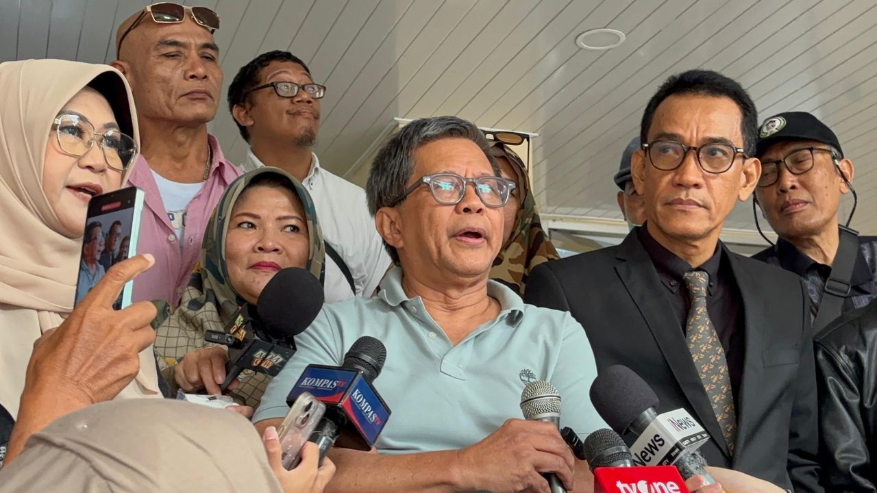 Diperiksa soal Kasus Ijazah Palsu Jokowi, Rocky Gerung: Kepala Negara Itu Kacung Warga