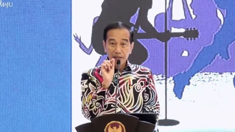 Ada Ribuan Tenaga Honorer di Daerah, Jokowi Minta Menteri PANRB Segera Carikan Solusi Terbaik