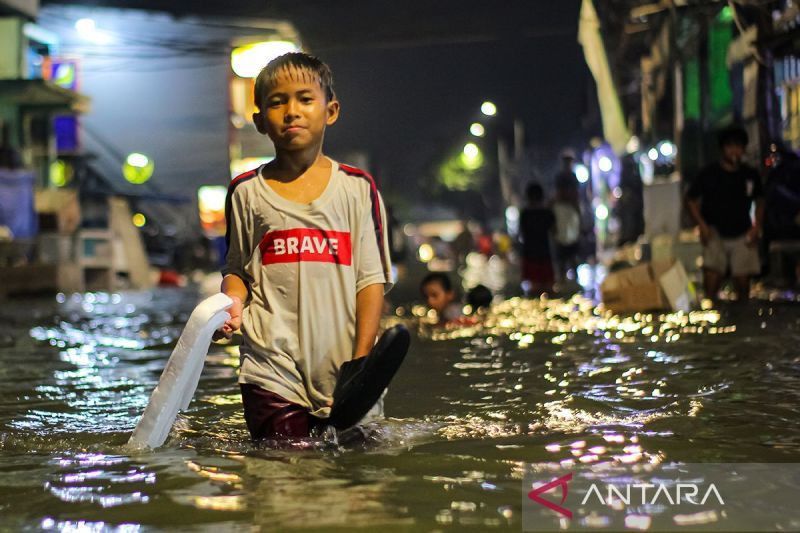 5 RT di Jaksel Masih Terendam Banjir Pagi Ini, Tinggi Air 40 Sentimeter