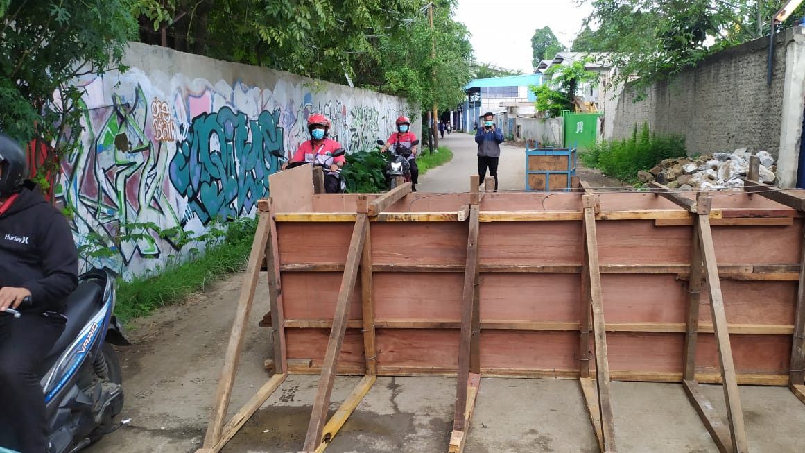 Ngaku sebagai Ahli Waris, Warga di Tangerang Tembok Akses Jalan Umum