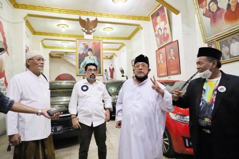 Mat Mochtar Dukung Machmud, PDIP Pecah Kongsi di Pilkada Surabaya?
