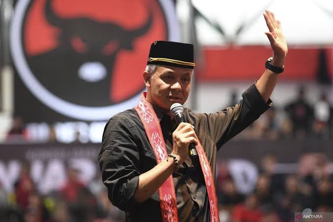 Ganjar Sarankan Prabowo Kaji Mendalam Soal Keinginan Kepala Daerah Dipilih DPRD