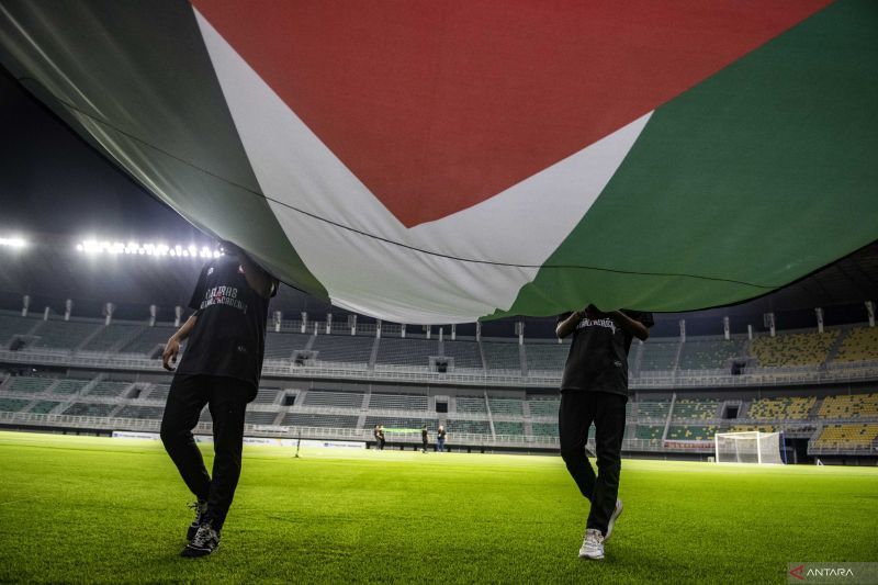 Suporter Klub Bola Israel Cabut Bendera Palestina di Belanda, Diserang Balik oleh Warga