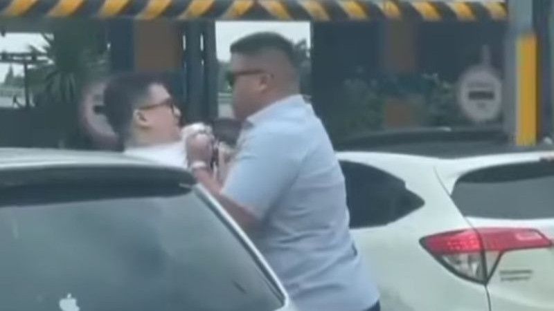 Viral Aksi Pengemudi Pajero Diduga Tampar Pengendara Yaris di Tol Tomang, Gegara Nggak Dikasih Nyalip