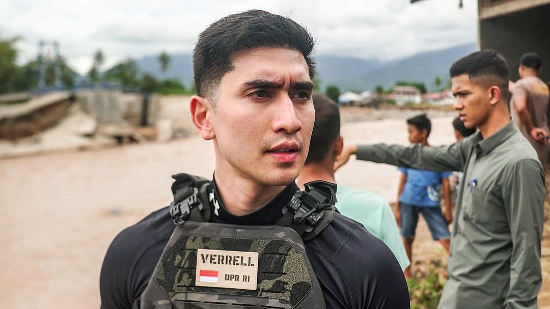 Bantah Pakai Rompi Antipeluru, Verrel Bramasta: Itu Tactical Vest