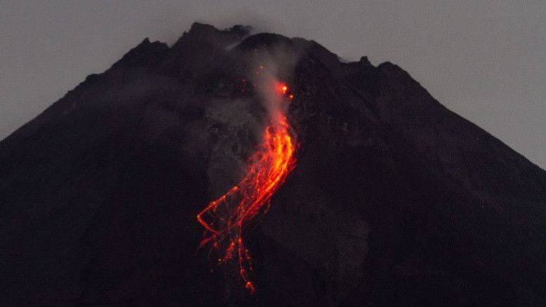 Hari Ini, Gunung Merapi Luncurkan Lava Pijar Sebanyak Tujuh Kali
