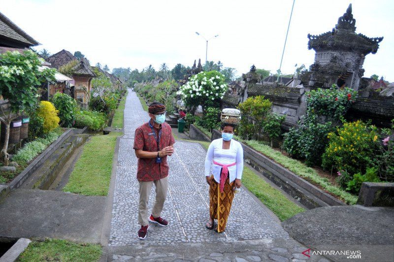 Menpar Berencana Buka Pariwisata Bali lewat Free COVID Corridor