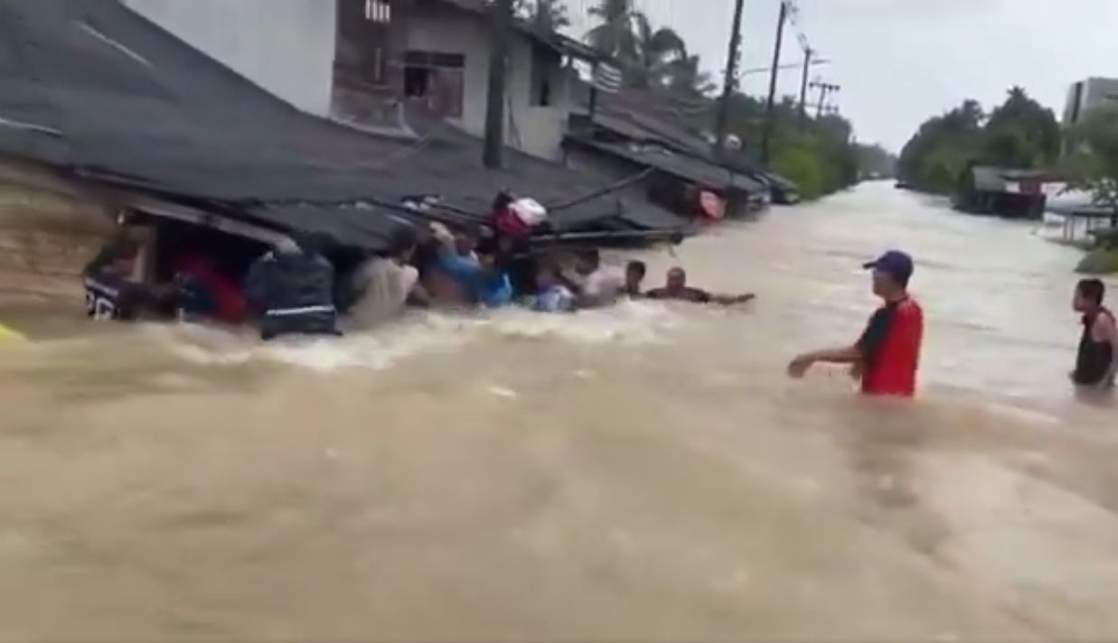Puluhan Ribu Warga Thailand Jadi Korban Banjir, Belasan Sekolah dan Jalur Kereta Api Ditutup
