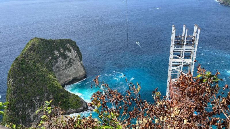 Usai Viral dan Tuai Kontroversi, Pembangunan Lift Kaca di Pantai Kelingking Dihentikan