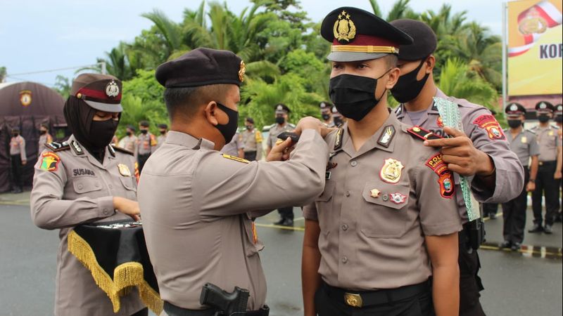 Jenjang Karier Polri: Kenaikan Pangkat Hingga Gaji Yang Diterima - ERA.ID