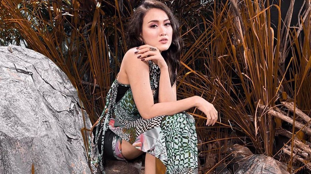 Dekat dengan Tukul Arwana, Pesona Meggy Diaz yang Cantik dan Seksi