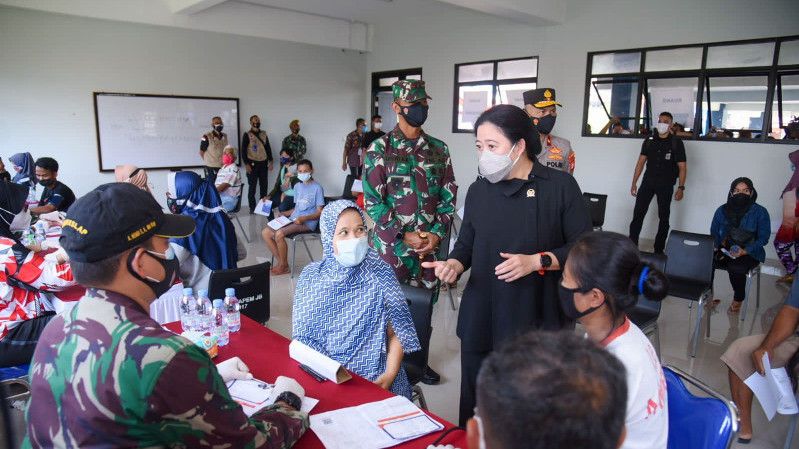 Belum Dikenal Warga di Jakarta Barat, Puan Maharani Cuma Bisa Tertawa