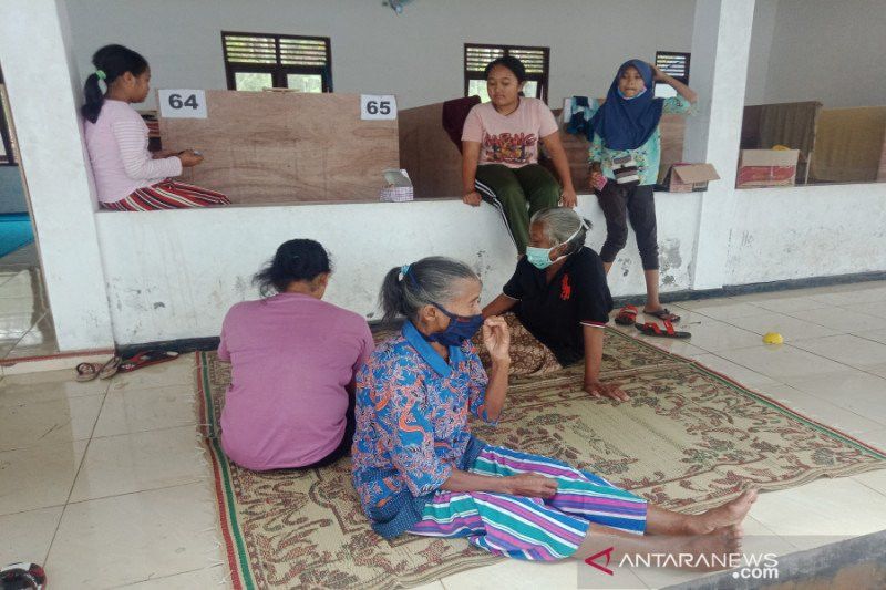 Mohon Bantuannya! Pengungsi Gunung Merapi di Galagaharjo Butuh Masker Medis