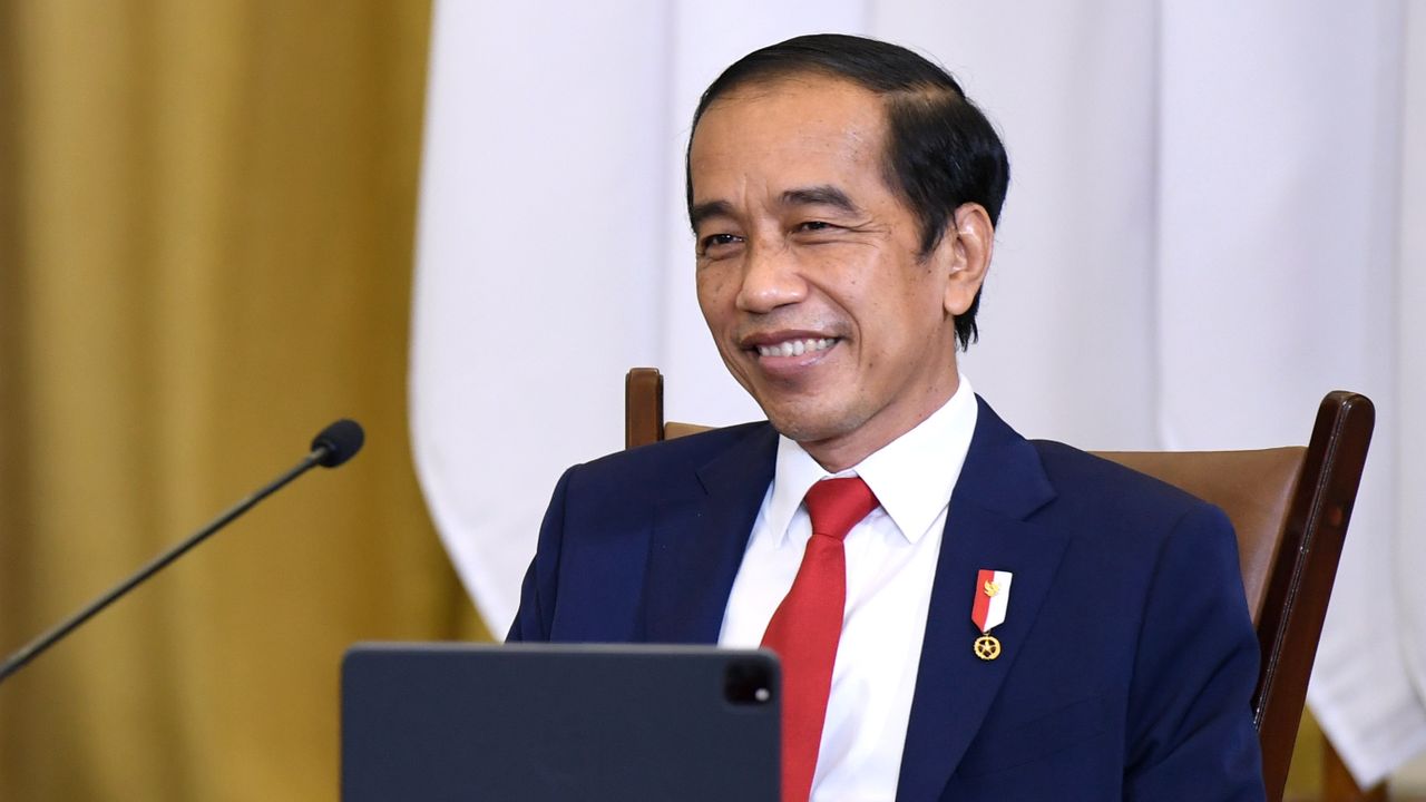 Profesor Singapura Puji Jokowi Jenius: Bandingkan dengan Joe Biden hingga Singgung Prabowo-Sandi