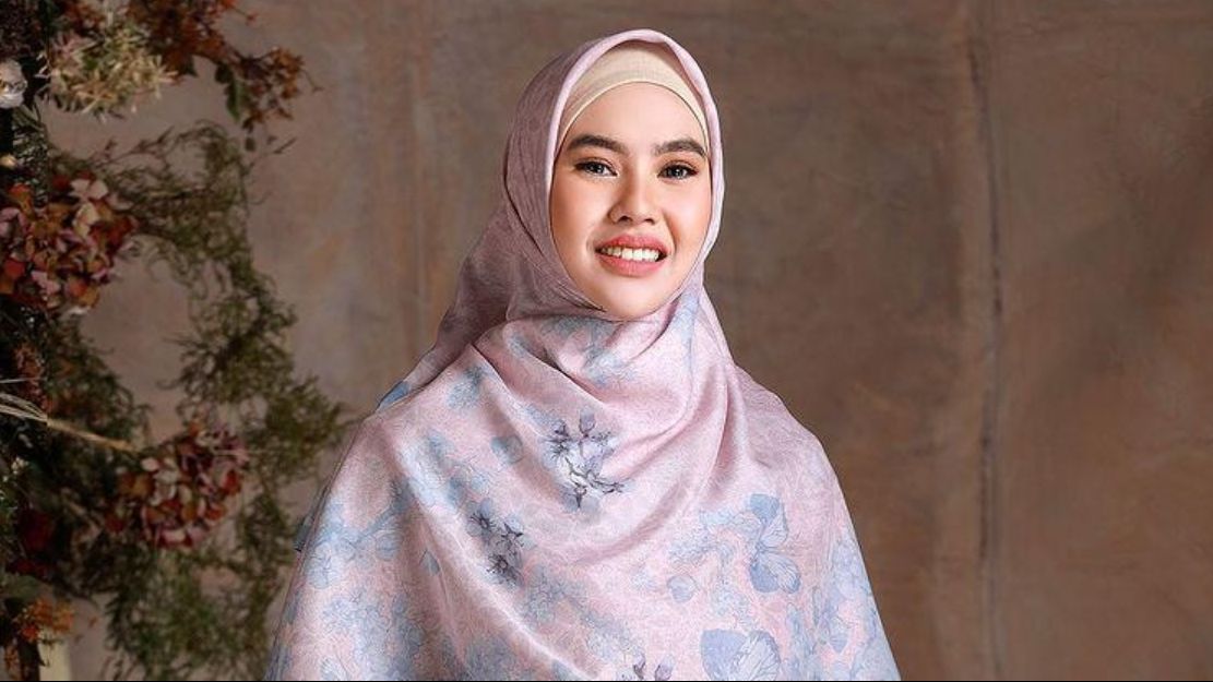 Ngamuk Dibilang Hijrah Gegara Takut Ketahuan Prostitusi, Kartika Putri: Fitnah Terkejam