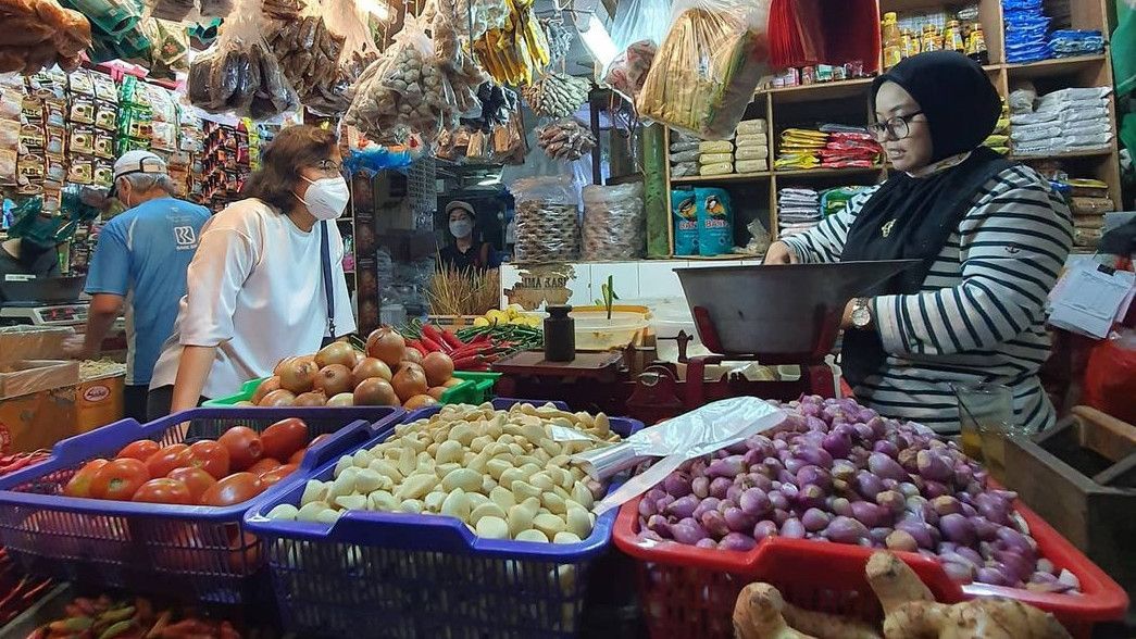 Diprotes Soal Wacana PPN Sembako, Sri Mulyani Curhat Abis Blusukan ke Pasar, Ditanya Begini Sama Pedagang