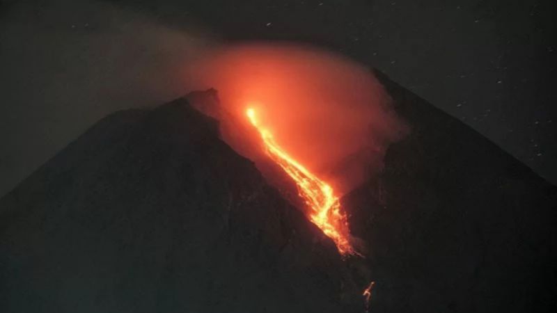 Update Terkini Gunung Merapi: 13 Kali Luncurkan Guguran Lava Selama Sepekan