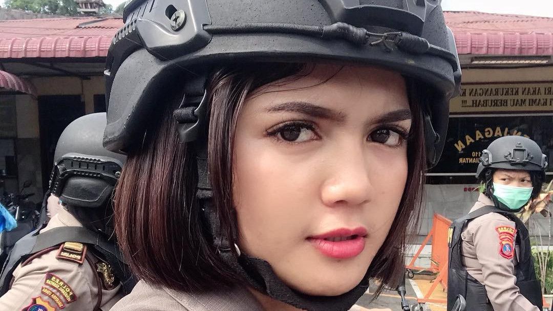 Potret Polwan Vani Simbolon Si Batak Manis, Bikin Hotman Paris Kepincut Mau Jadikan Bodyguard