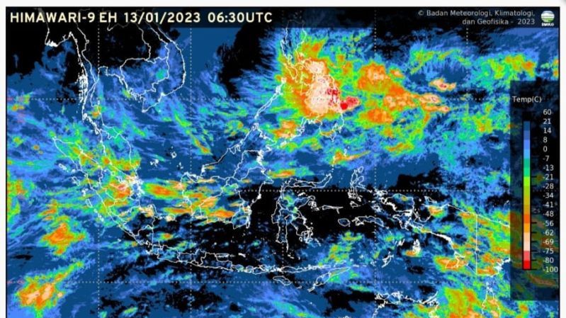 Wisatawan Pesisir Selatan Banten Diimbau Waspada Gelombang 4.0 Meter